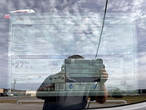 New 2026 Chevrolet Equinox LT w/ Safety and Technology Package image 14