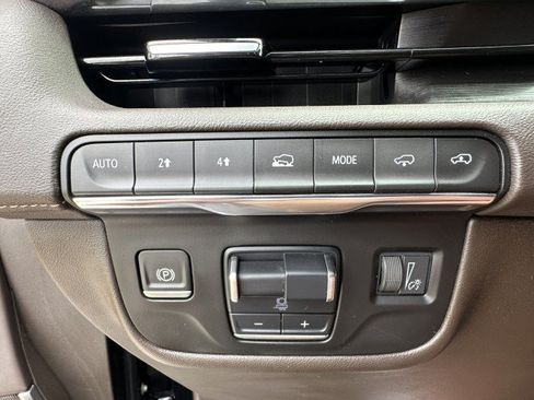 Used 2023 Cadillac Escalade Sport w/ Touring Package AWD/4WD image 24
