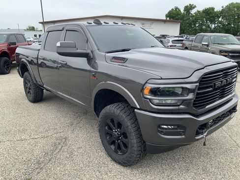 Used 2022 RAM 2500 Laramie w/ Night Edition AWD/4WD image 2