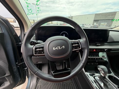 Certified 2024 Kia Carnival SX FWD image 13