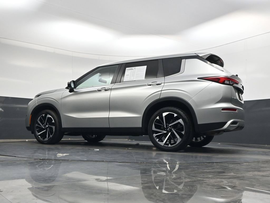 Used 2024 Mitsubishi Outlander SE FWD image 38