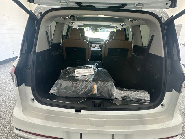 New 2027 INFINITI QX80 Luxe w/ Cargo Package AWD/4WD image 41