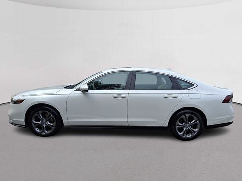 Certified 2024 Honda Accord EX image 6