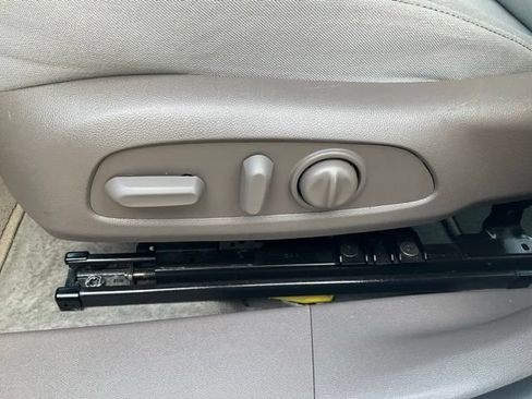 Used 2025 Chevrolet Malibu LT FWD image 7