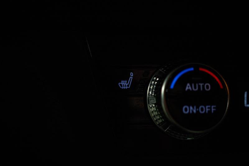 Used 2025 Mitsubishi Outlander AWD image 23