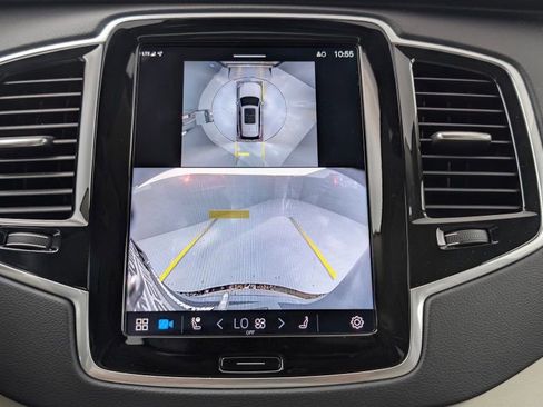 Used 2024 Volvo XC90 B6 Ultimate w/ Lounge Package image 29