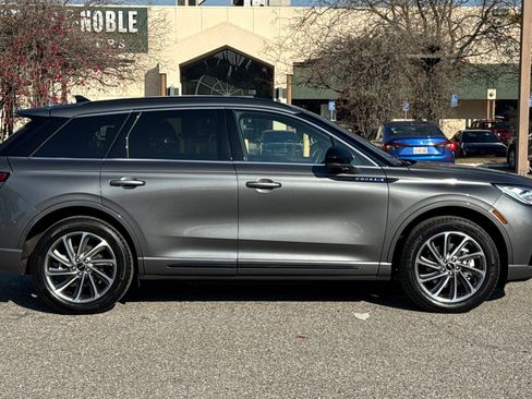 Certified 2025 Lincoln Corsair Grand Touring image 3