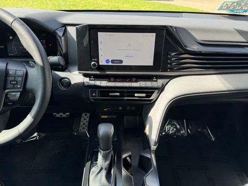Certified 2025 Toyota Camry SE AWD/4WD image 2