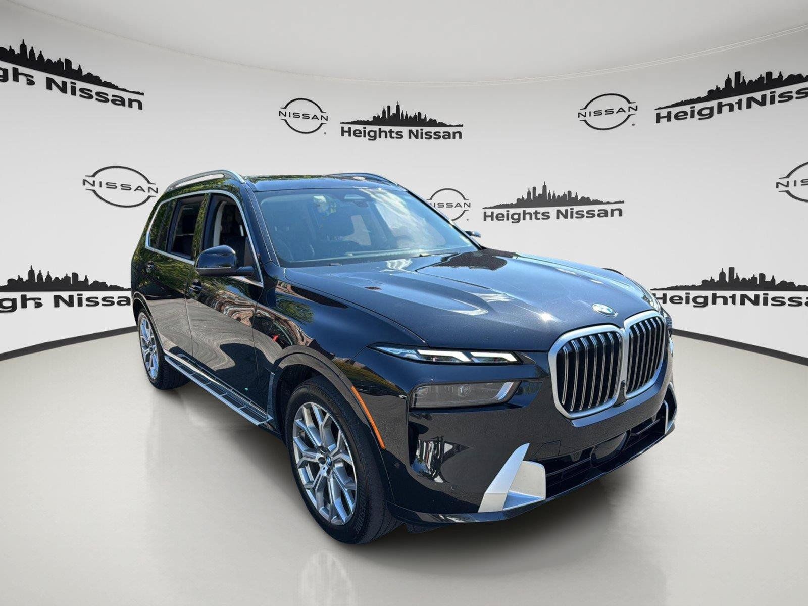 Used 2025 BMW X7 xDrive40i AWD/4WD image 11