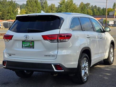 Used 2018 Toyota Highlander Limited image 7