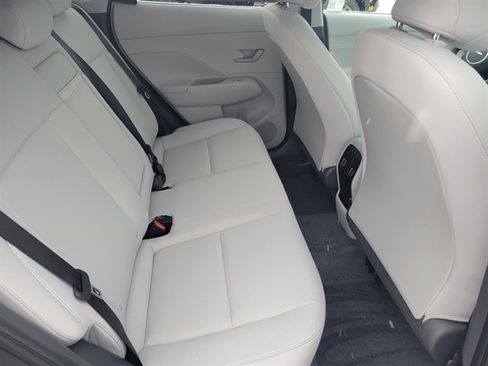 Used 2025 Hyundai Kona SEL image 4