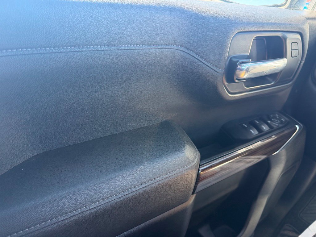 Used 2022 Chevrolet Silverado 1500 RST w/ Bed Protection Package AWD/4WD image 12