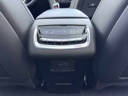 Used 2024 Cadillac XT6 Premium Luxury w/ Platinum Package image 33