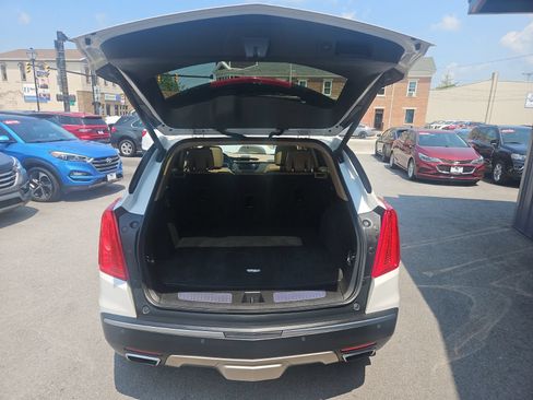 Used 2018 Cadillac XT5 Platinum w/ Driver Assist Package AWD/4WD image 17