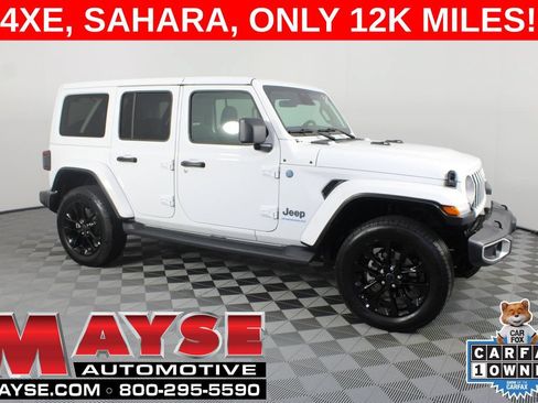 Used 2025 Jeep Wrangler Unlimited Sahara AWD/4WD image 1