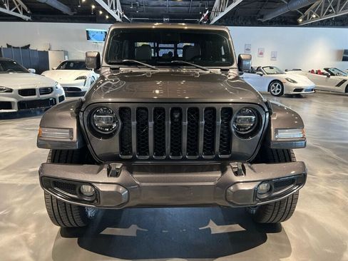 Used 2021 Jeep Gladiator Overland AWD/4WD image 2