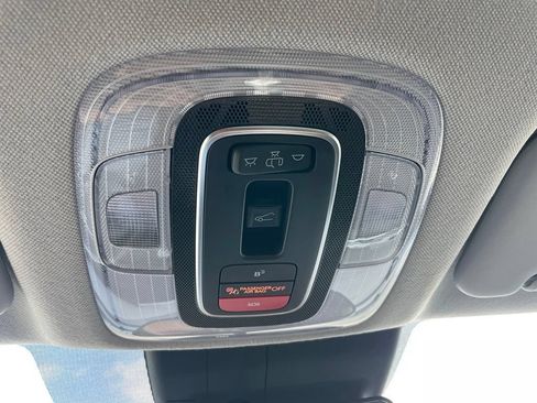 Used 2025 Hyundai Elantra SEL FWD image 19