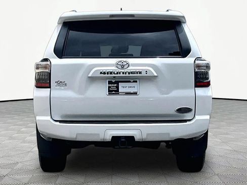 Used 2024 Toyota 4Runner SR5 RWD image 5