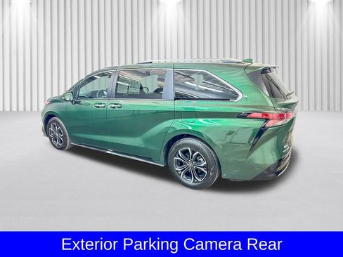 Used 2026 Toyota Sienna Platinum AWD/4WD image 10
