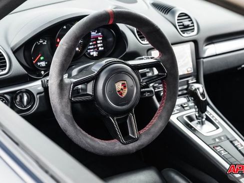 Used 2017 Porsche 718 Cayman image 6