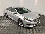 Used 2017 Hyundai Sonata SE image 2