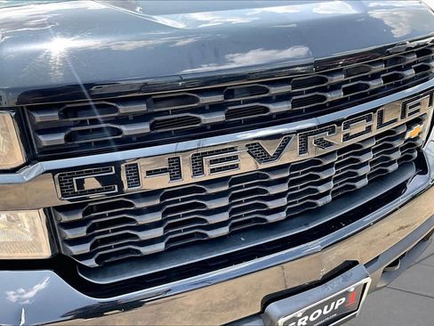 Used 2020 Chevrolet Silverado 1500 Custom w/ Infotainment Package RWD image 30