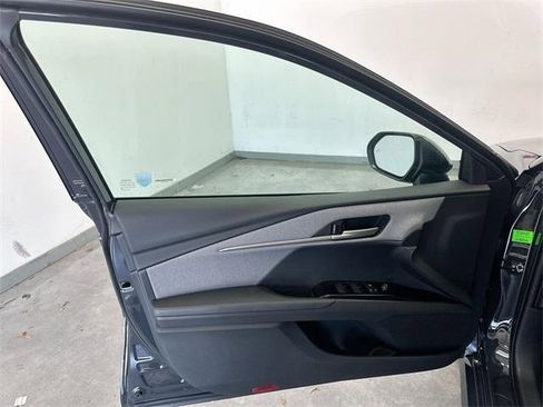 Used 2025 Toyota Camry LE image 14