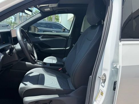 Certified 2026 Volkswagen Tiguan SE R-Line FWD image 12