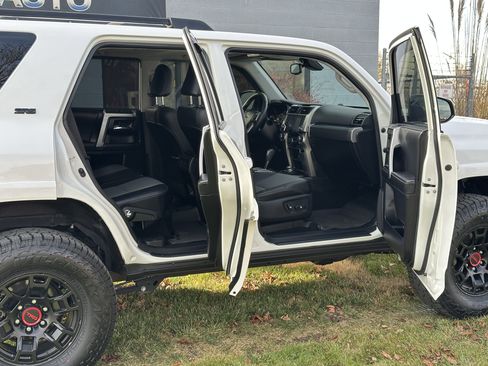 Used 2023 Toyota 4Runner SR5 Premium image 27