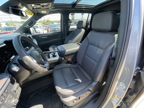 Used 2026 Chevrolet Suburban Z71 w/ Z71 Off-Road Package AWD/4WD image 20