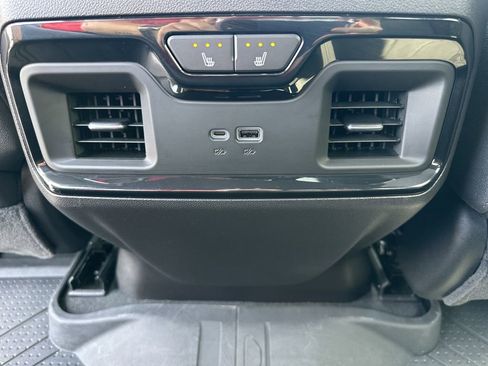 Used 2024 Chevrolet Silverado 1500 ZR2 w/ Technology Package image 32