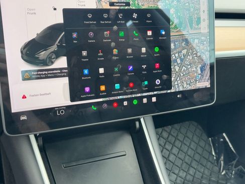 Used 2018 Tesla Model 3 Long Range image 27