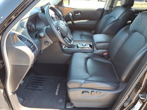 Used 2024 Nissan Armada SL w/ Captain's Chairs Package AWD/4WD image 5