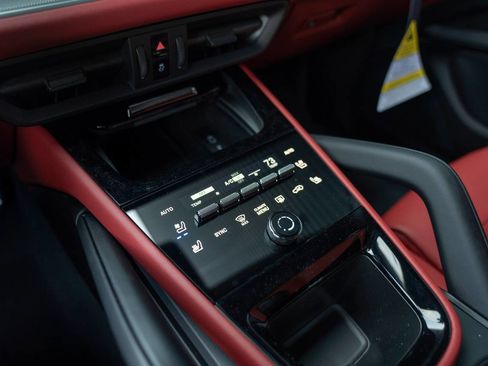 New 2026 Porsche Cayenne S AWD/4WD image 23
