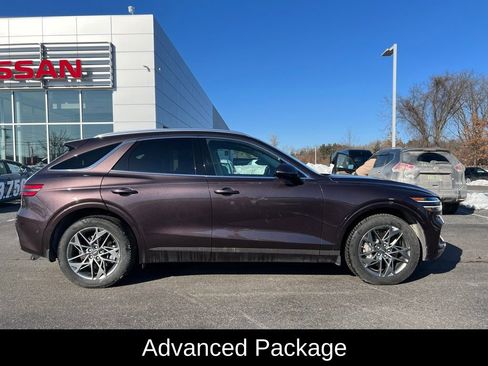 Used 2023 Genesis GV70 2.5T w/ Advanced Package image 13