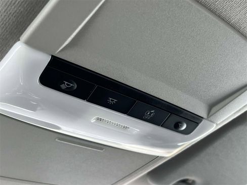 Used 2023 Nissan Sentra SV image 33