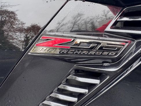 Used 2016 Chevrolet Corvette Z06 w/ 3LZ Preferred Equipment Group image 14