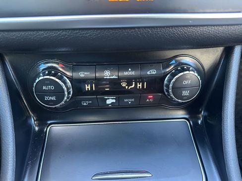 Used 2018 Mercedes-Benz GLA 250 image 19