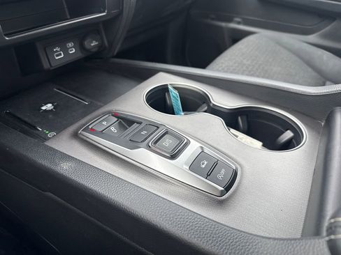 Used 2025 Honda Ridgeline Sport image 18