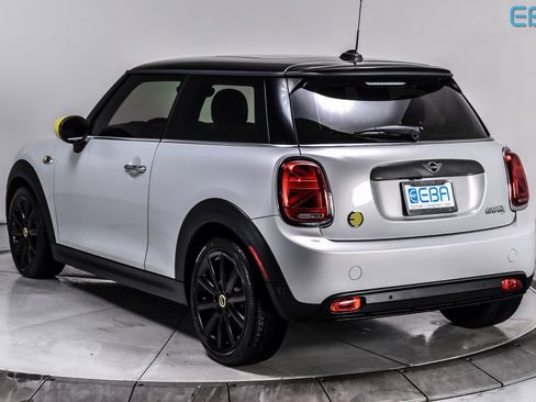 Used 2021 MINI Cooper SE w/ 8.8" Touchscreen Nav Package image 4