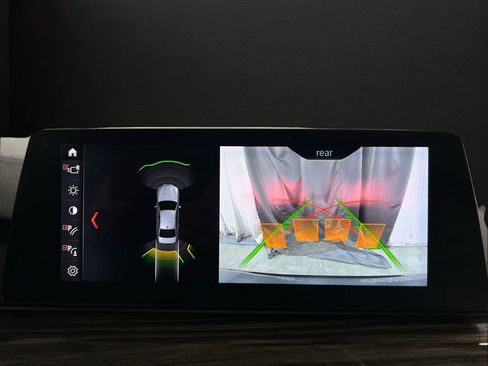 Used 2018 BMW M550i xDrive image 29