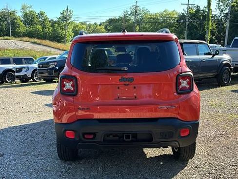 Used 2016 Jeep Renegade Trailhawk w/ Cold Weather Group AWD/4WD image 29