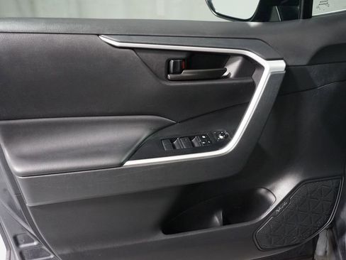 Used 2024 Toyota RAV4 LE image 28