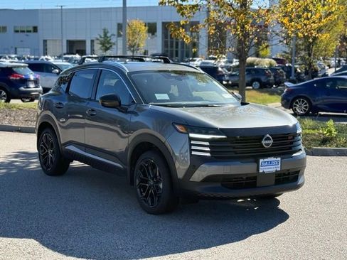 New 2026 Nissan Kicks SR w/ SR Premium Package image 3