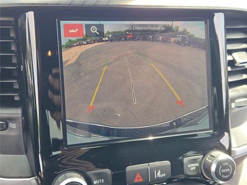 Used 2025 RAM 1500 Big Horn AWD/4WD image 8
