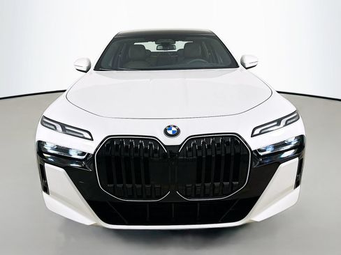 New 2026 BMW 760i xDrive AWD/4WD image 2