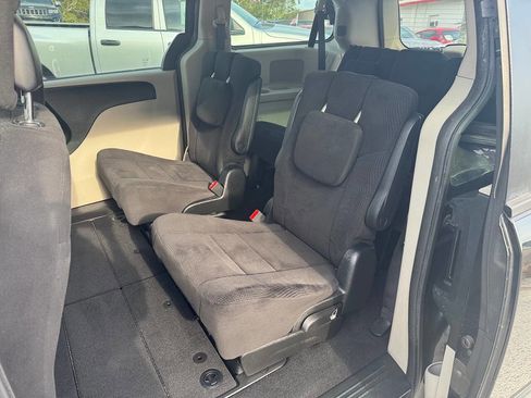 Used 2013 Dodge Grand Caravan American Value Package w/ UConnect Hands-Free Group image 15