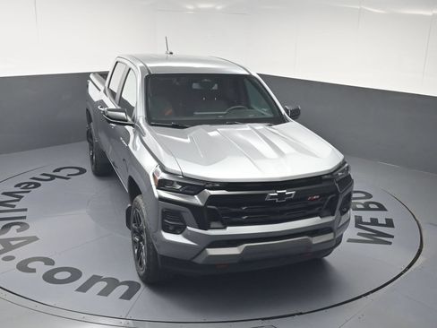 Used 2024 Chevrolet Colorado Z71 w/ Z71 Convenience Package 2 AWD/4WD image 31