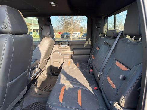 Used 2020 GMC Sierra 2500 AT4 w/ AT4 Premium Package image 16