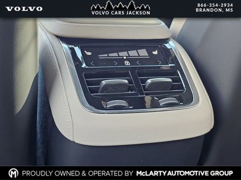 New 2026 Volvo XC90 B6 Plus w/ Protection Package Premier AWD/4WD image 19